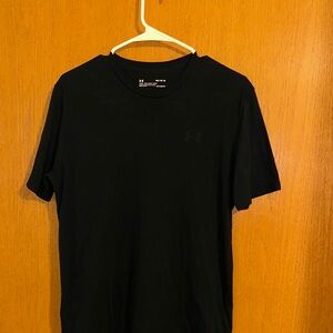Under Armour Men's Medium Black Shirt